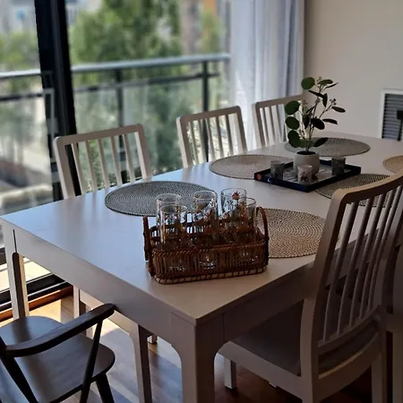 Modern Apartment, With Parking, Close To The Beach!! *