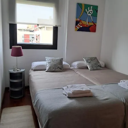 Modern Apartment, With Parking, Close To The Beach!! Apartment