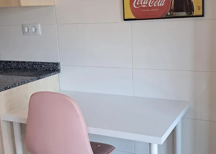 Apartamento Modern Apartment, With Parking, Close To The Beach!! Sant Adrià de Besòs