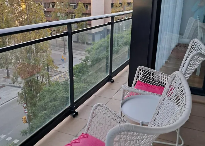 Apartamento Modern Apartment, With Parking, Close To The Beach!! Sant Adrià de Besòs