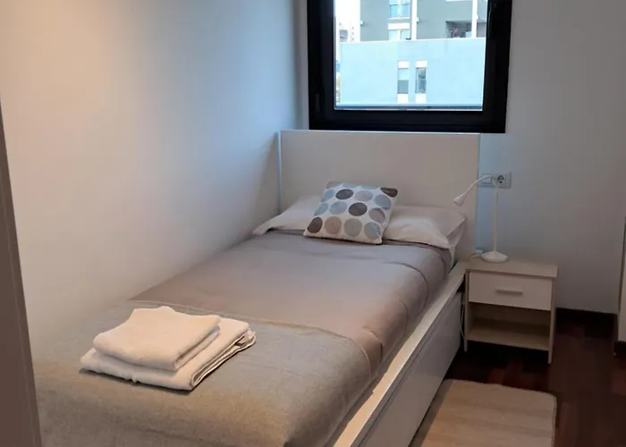 Modern Apartment, With Parking, Close To The Beach!! * Sant Adrià de Besòs